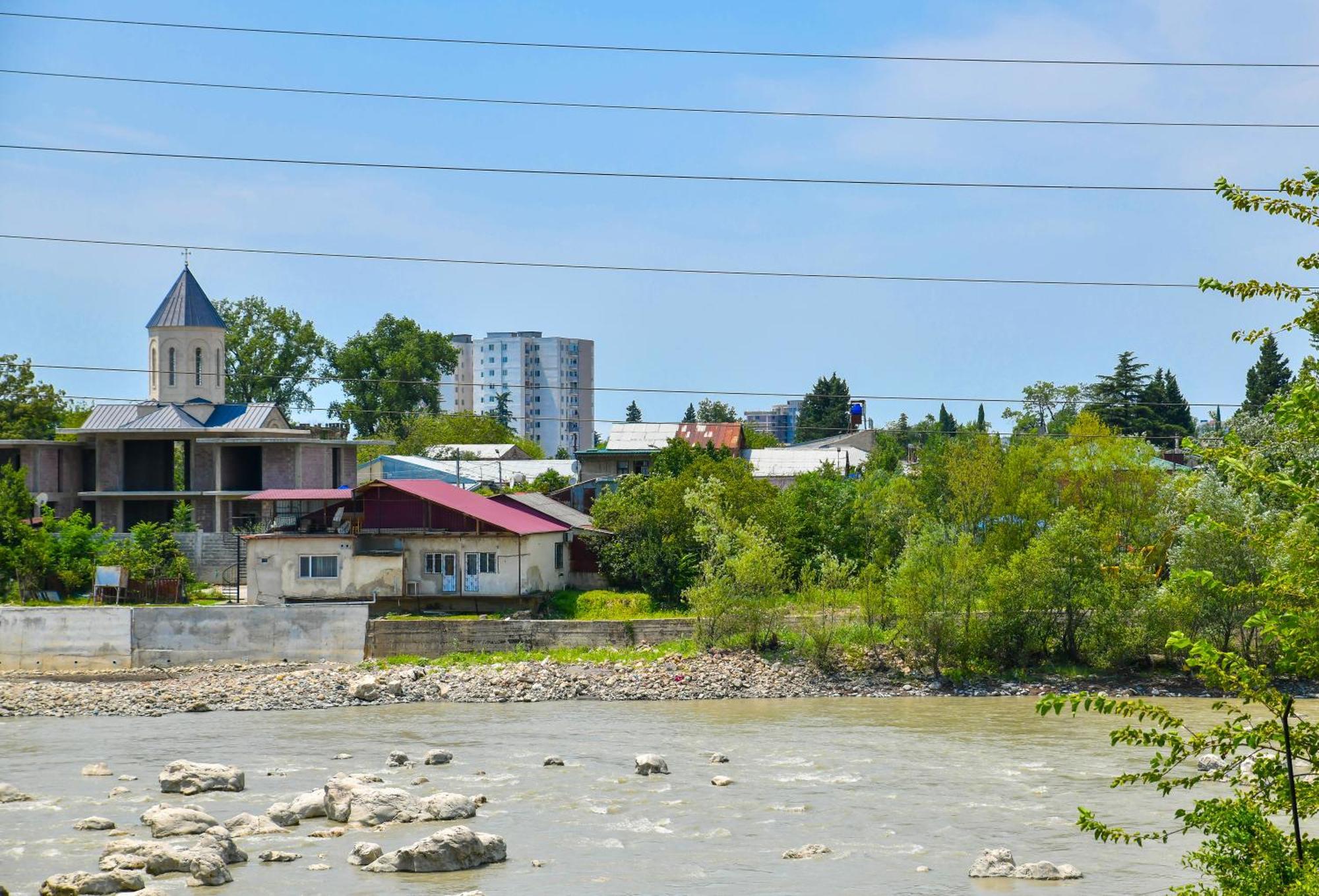 Just Inn Kutaisi Exterior photo